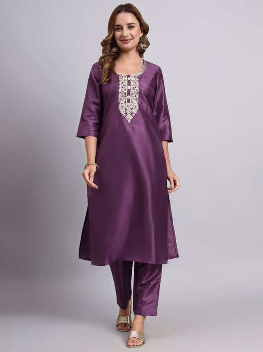 Women Bengani Silk Blend Embroidered Kurta Pant Set