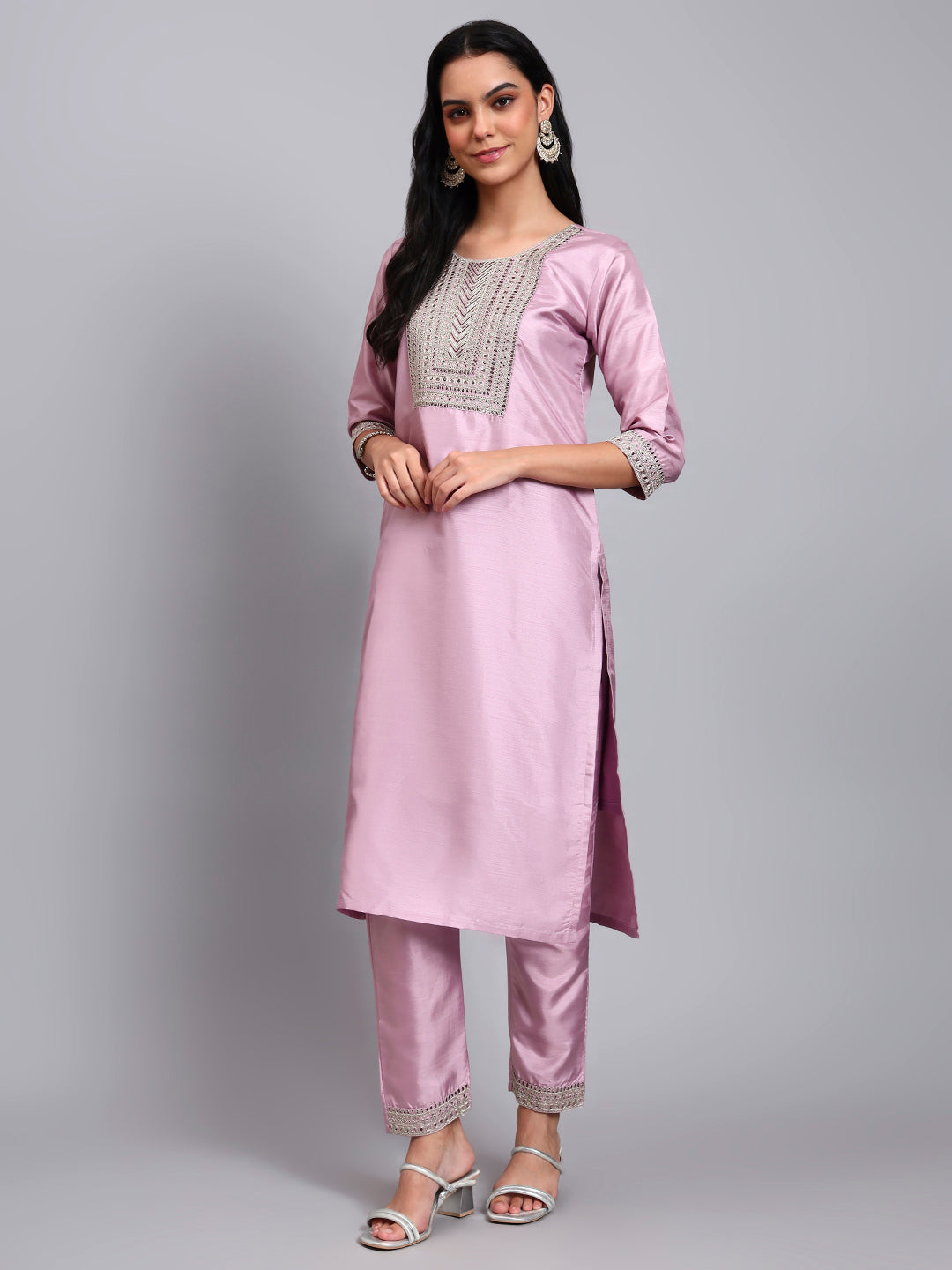 Women Light Pink Silk Blend Embroidered Kurta Pant Set
