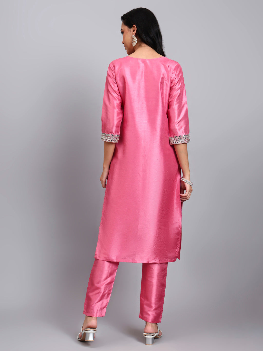 Women Pink Silk Blend Embroidered Kurta Pant Set