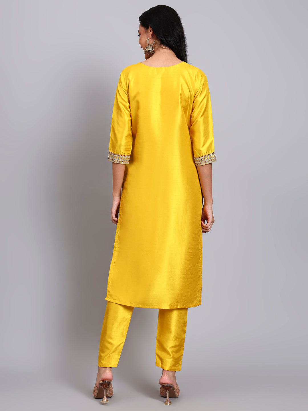 Women Yellow Silk Blend Embroidered Kurta Pant Set